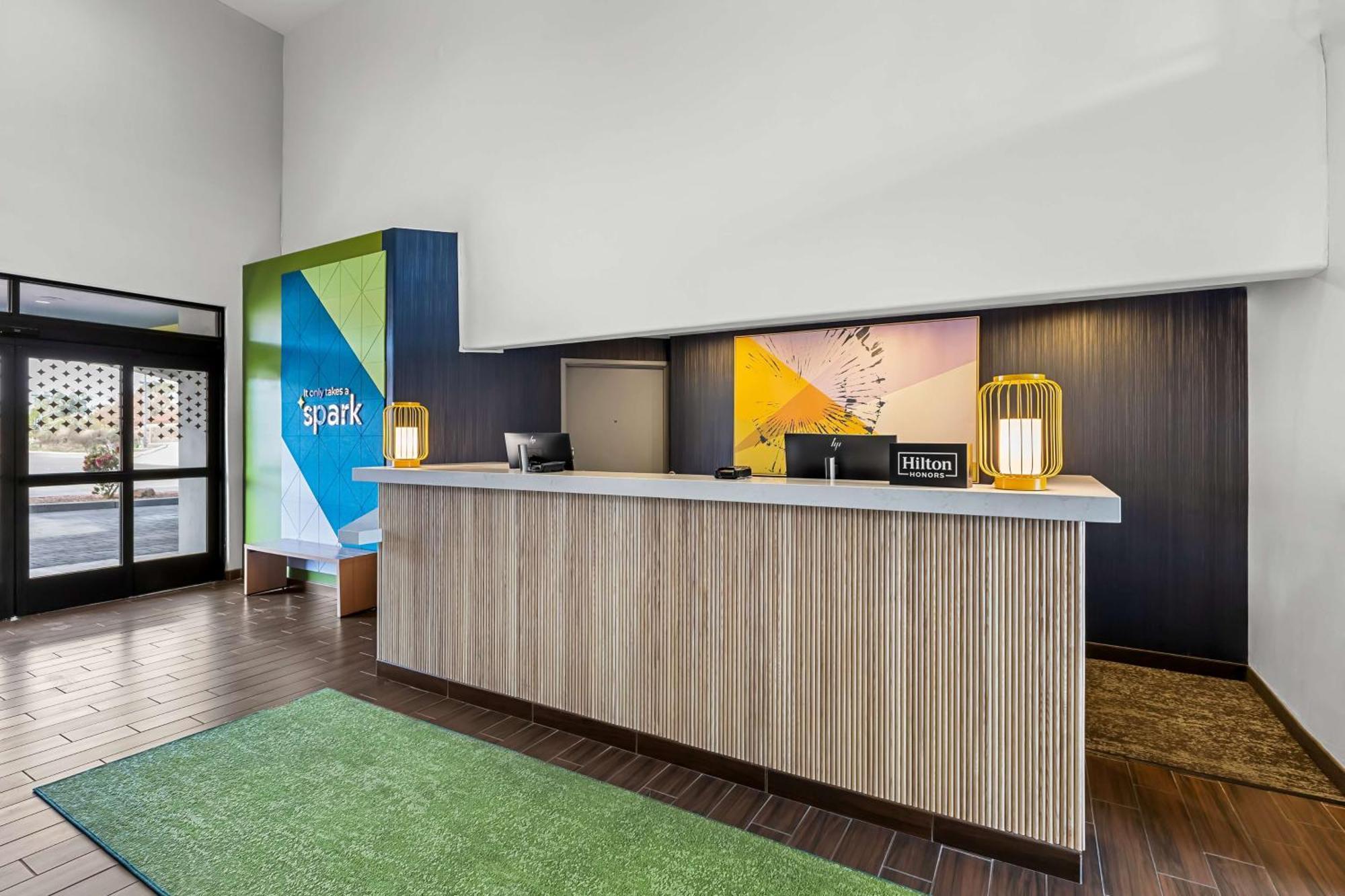 Spark By Hilton Glendale Peoria Phoenix North Extérieur photo